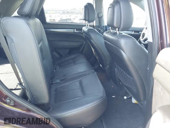 ✅ 2011 Kia Sorento SX • VIN: 5XYKWDA23BG094760 • Лот: 42243701. Опубликован ранее на IAAI с пробегом 167 165 миль. Бесплатный доступ к архиву аукционных продаж из США и подробный отчёт об истории автомобиля на DreamBid. Изображение 8.