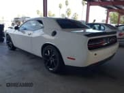 ✅ 2019 Dodge Challenger GT • VIN: 2C3CDZJG9KH677326 • Lot: 43336909. Wystawiony na IAAI z przebiegiem 43 678 mil. Bezpłatny archiwum sprzedaży aukcyjnych z USA i szczegółowy raport historii pojazdu na DreamBid. Zdjęcie 3.