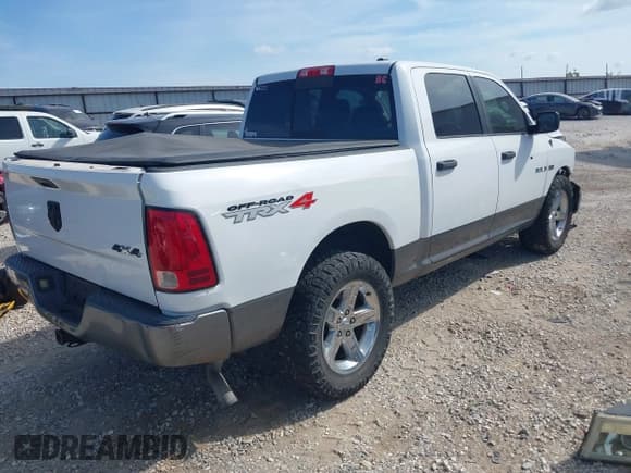 ✅ 2010 Dodge 1500 Sport • VIN: 1D7RV1CT3AS218417 • Lot: 42545366. Wystawiony na IAAI z przebiegiem 169 084 mil. Bezpłatny archiwum sprzedaży aukcyjnych z USA i szczegółowy raport historii pojazdu na DreamBid. Zdjęcie 4.