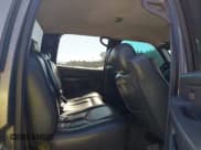 ✅ 2006 Chevrolet Silverado 2500HD Work Truck • VIN: 1GCHC23U06F122366 • Lot: 43701699. Wystawiony na IAAI z przebiegiem 330 993 mil. Bezpłatny archiwum sprzedaży aukcyjnych z USA i szczegółowy raport historii pojazdu na DreamBid. Zdjęcie 8.