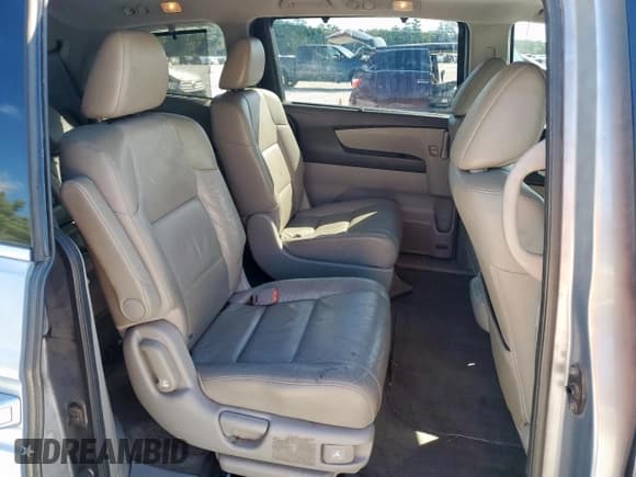 ✅ 2011 Honda Odyssey Touring • VIN: 5FNRL5H93BB055268 • Lot: 85111095. Listed on Copart with 178,631 mi. Free auction sales archive from the USA and detailed vehicle history report at DreamBid. Image 11.