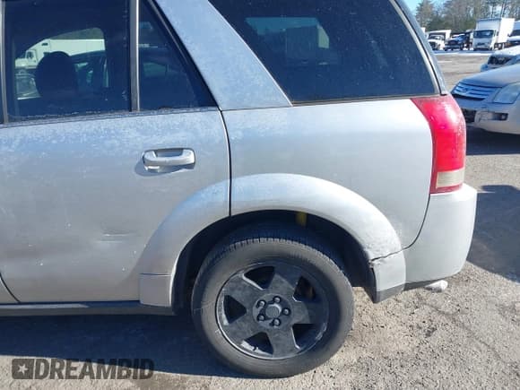 ✅ 2006 Saturn VUE • VIN: 5GZCZ63466S875860 • Lot: 41437393. Wystawiony na IAAI z przebiegiem 225 010 mil. Bezpłatny archiwum sprzedaży aukcyjnych z USA i szczegółowy raport historii pojazdu na DreamBid. Zdjęcie 6.