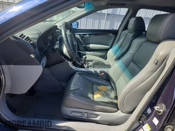 ✅ 2004 Acura TL • VIN: 19UUA65574A041748 • Lot: 84768465. Wystawiony na Copart z przebiegiem 182 063 mil. Bezpłatny archiwum sprzedaży aukcyjnych z USA i szczegółowy raport historii pojazdu na DreamBid. Zdjęcie 7.