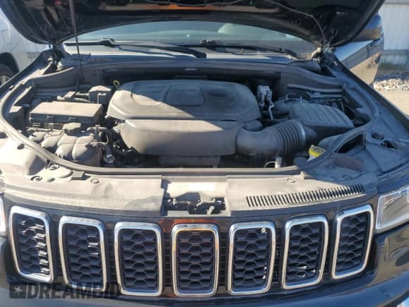 ✅ 2020 Jeep Grand Cherokee Altitude • VIN: 1C4RJFAG1LC170096 • Lot: 91461715. Wystawiony na Copart z przebiegiem 58 338 mil. Bezpłatny archiwum sprzedaży aukcyjnych z USA i szczegółowy raport historii pojazdu na DreamBid. Zdjęcie 12.