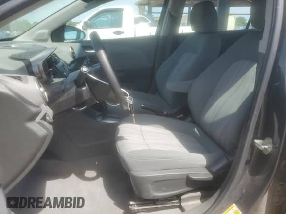 2012 Chevrolet Sonic LT z VIN 1G1JC5SB3C4216292, wystawiony jako Copart lot #57061465 z przebiegiem 56 675 mil mil oraz Szkoda całkowita • Salvage title. Historia ofert i sprzedaży dostępna na DreamBid. Obrazek 7.