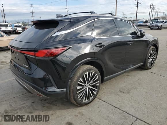 ✅ 2023 Lexus RX 350 • VIN: 2T2BAMBA4PC019424 • Lot: 92644375. Wystawiony na Copart z przebiegiem 15 008 mil. Bezpłatny archiwum sprzedaży aukcyjnych z USA i szczegółowy raport historii pojazdu na DreamBid. Zdjęcie 3.