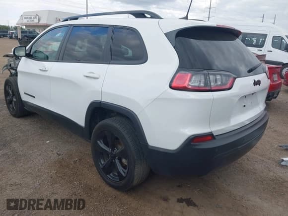 ✅ 2019 Jeep Cherokee Latitude Plus • VIN: 1C4PJLLBXKD373391 • Лот: 41097780. Опубликован ранее на IAAI с пробегом 82 472 миль. Бесплатный доступ к архиву аукционных продаж из США и подробный отчёт об истории автомобиля на DreamBid. Изображение 3.