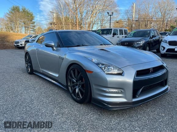✅ 2013 Nissan GT-R Premium • VIN: JN1AR5EF5DM260772 • Lot: 42827935. Listed on Copart with 46,427 mi. Free auction sales archive from the USA and detailed vehicle history report at DreamBid. Image 1.