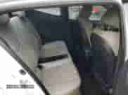 2012 Hyundai Veloster w/Red Int z VIN KMHTC6AD5CU030340, wystawiony jako Copart lot #45793405 z przebiegiem 139 667 mil mil oraz Czysty tytuł • Clean title. Historia ofert i sprzedaży dostępna na DreamBid. Obrazek 10.