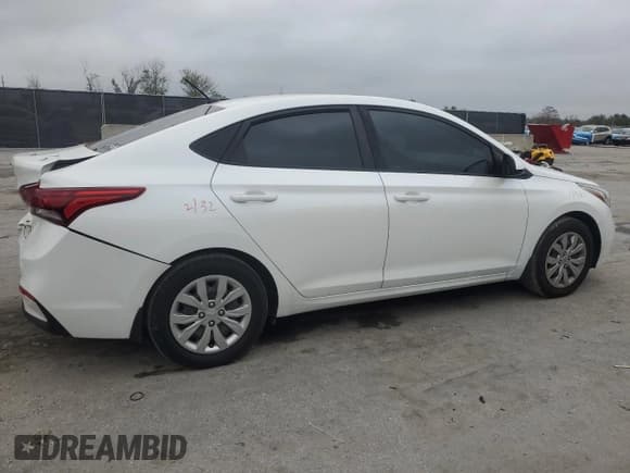 ✅ 2018 Hyundai Accent SE • VIN: 3KPC24A38JE020819 • Лот: 46580945. Опубликован ранее на Copart с пробегом 184 812 миль. Бесплатный доступ к архиву аукционных продаж из США и подробный отчёт об истории автомобиля на DreamBid. Изображение 3.