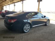 ✅ 2010 Lexus ES 330 • VIN: JTHBK1EG2A2386343 • Лот: 82175755. Опубликован ранее на Copart с пробегом 258 674 миль. Бесплатный доступ к архиву аукционных продаж из США и подробный отчёт об истории автомобиля на DreamBid. Изображение 3.