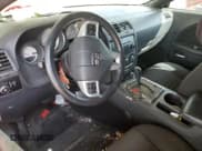 ✅ 2014 Dodge Challenger R/T • VIN: 2C3CDYBT5EH158381 • Lot: 71423324. Wystawiony na Copart z przebiegiem Nie podano. Bezpłatny archiwum sprzedaży aukcyjnych z USA i szczegółowy raport historii pojazdu na DreamBid. Zdjęcie 8.