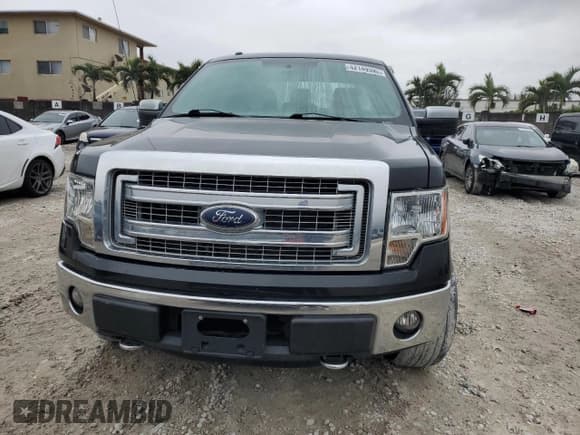 ✅ 2013 Ford F-150 XL • VIN: 1FTFX1EF2DFC38086 • Lot: 42149595. Wystawiony na Copart z przebiegiem 95 232 mil. Bezpłatny archiwum sprzedaży aukcyjnych z USA i szczegółowy raport historii pojazdu na DreamBid. Zdjęcie 5.