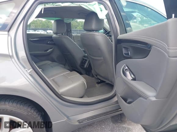 ✅ 2017 Chevrolet Impala Premier • VIN: 1G1145S32HU167177 • Lot: 42729786. Listed on IAAI with 176,142 mi. Free auction sales archive from the USA and detailed vehicle history report at DreamBid. Image 8.