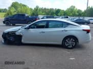 ✅ 2024 Nissan Altima S • VIN: 1N4BL4BV7RN318901 • Lot: 42128019. Listed on IAAI with 22,110 mi. Free auction sales archive from the USA and detailed vehicle history report at DreamBid. Image 15.