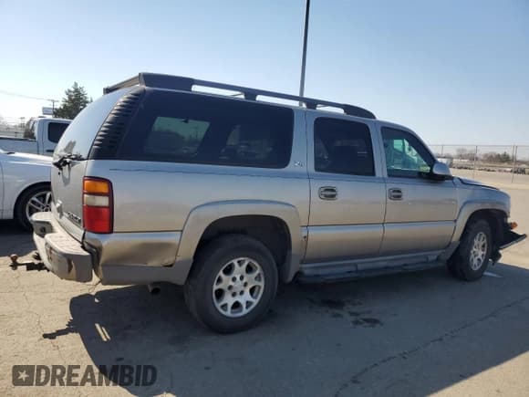 ✅ 2001 Chevrolet Suburban LS • VIN: 3GNFK16T31G244175 • Лот: 48522155. Опубликован ранее на Copart с пробегом 210 127 миль. Бесплатный доступ к архиву аукционных продаж из США и подробный отчёт об истории автомобиля на DreamBid. Изображение 3.