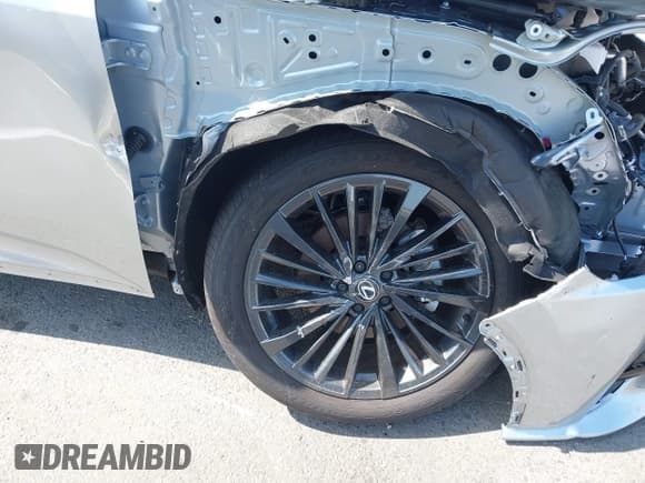 ✅ 2025 Lexus RX 350h • VIN: 2T2BBMCA9SC072043 • Lot: 42562866. Listed on IAAI with 6,065 mi. Free auction sales archive from the USA and detailed vehicle history report at DreamBid. Image 19.