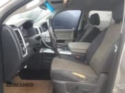 ✅ 2009 Dodge 1500 SLT • VIN: 1D3HV13T19J532453 • Lot: 44846995. Wystawiony na Copart z przebiegiem 235 792 mil. Bezpłatny archiwum sprzedaży aukcyjnych z USA i szczegółowy raport historii pojazdu na DreamBid. Zdjęcie 7.