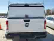 2022 Ram 1500 Tradesman z VIN 1C6SRFNT0NN447403, wystawiony jako Copart lot #46121624 z przebiegiem 23 489 mil mil oraz Szkoda całkowita • Salvage title. Historia ofert i sprzedaży dostępna na DreamBid. Obrazek 6.