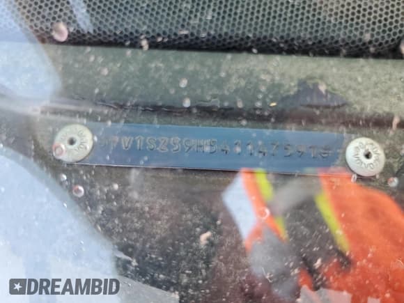 ✅ 2004 Volvo V70 XC Cross Country • VIN: YV1SZ59H541147591 • Лот: 70128964. Опубликован ранее на Copart с пробегом Не указан. Бесплатный доступ к архиву аукционных продаж из США и подробный отчёт об истории автомобиля на DreamBid. Изображение 14.