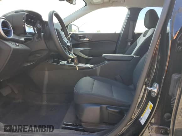 2024 Chevrolet Trax LS with VIN KL77LFE29RC244788, listed as a Copart auction lot 86167595 with 14,412 mi miles and Clean title. Bid and sale history available at DreamBid. Image 7.