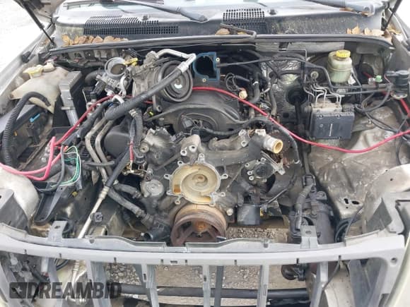 ✅ 2002 Jeep Grand Cherokee Laredo • VIN: 1J4GX48N42C245591 • Lot: 42287218. Listed on IAAI with 166,446 mi. Free auction sales archive from the USA and detailed vehicle history report at DreamBid. Image 10.