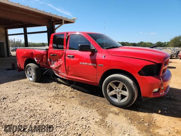 ✅ 2012 Ram 1500 Express • VIN: 1C6RD6FT2CS246631 • Lot: 85320615. Wystawiony na Copart z przebiegiem 181 751 mil. Bezpłatny archiwum sprzedaży aukcyjnych z USA i szczegółowy raport historii pojazdu na DreamBid. Zdjęcie 4.