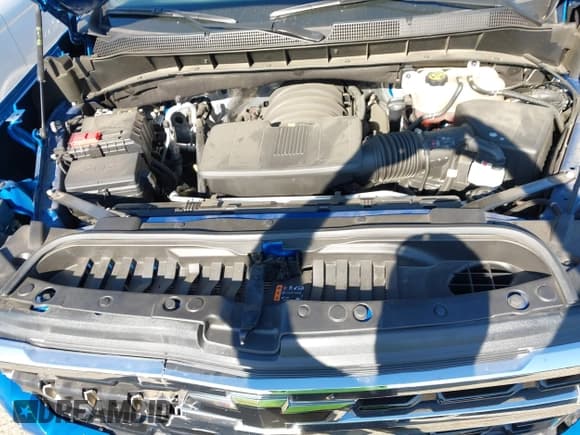 ✅ 2023 Chevrolet Silverado 1500 LT • VIN: 1GCUDDED6PZ103468 • Lot: 42842892. Listed on IAAI with 33,792 mi. Free auction sales archive from the USA and detailed vehicle history report at DreamBid. Image 10.