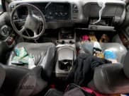 ✅ 2000 GMC Denali • VIN: 1GKEK13R3YR119298 • Lot: 54010165. Listed on Copart with 235,179 mi. Free auction sales archive from the USA and detailed vehicle history report at DreamBid. Image 8.