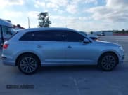 ✅ 2017 Audi Q7 Premium • VIN: WA1AHAF77HD058225 • Lot: 41296297. Listed on IAAI with 107,860 mi. Free auction sales archive from the USA and detailed vehicle history report at DreamBid. Image 13.