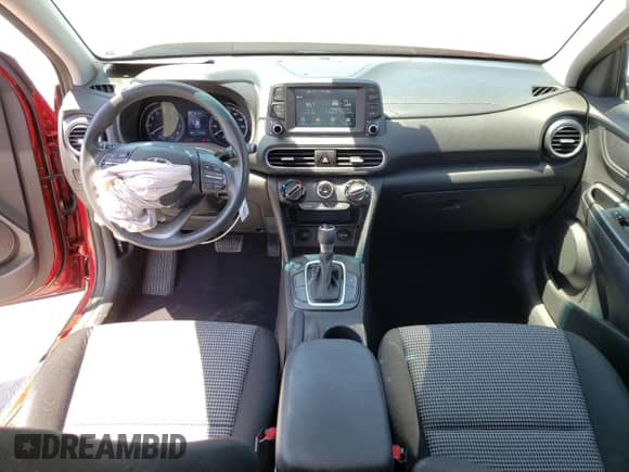 2019 Hyundai Kona SE z VIN KM8K12AA8KU228537, wystawiony jako Copart lot #50859113 z przebiegiem 40 413 mil mil oraz . Historia ofert i sprzedaży dostępna na DreamBid. Obrazek 8.