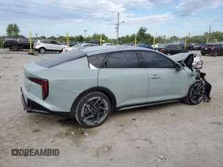 ✅ 2025 Kia K4 GT-Line • VIN: 3KPFW4DE2SE084158 • Lot: 71949055. Wystawiony na Copart z przebiegiem 12 388 mil. Bezpłatny archiwum sprzedaży aukcyjnych z USA i szczegółowy raport historii pojazdu na DreamBid. Zdjęcie 3.