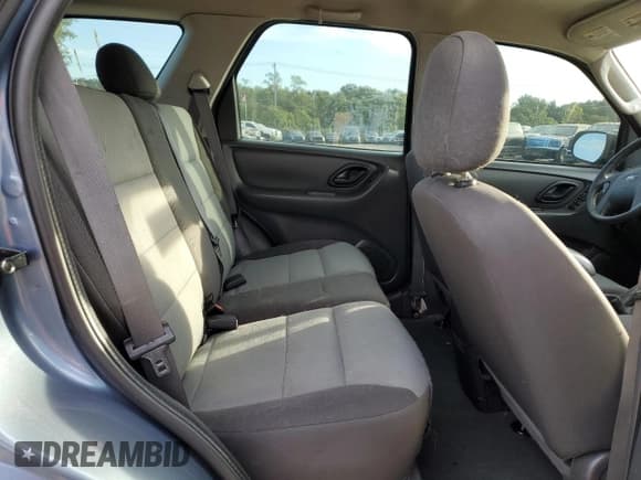 ✅ 2005 Ford Escape XLS Value • VIN: 1FMYU92Z25KC10971 • Lot: 70029265. Listed on Copart with 155,770 mi. Free auction sales archive from the USA and detailed vehicle history report at DreamBid. Image 11.