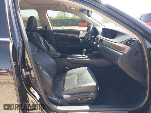 ✅ 2013 Lexus GS 350 • VIN: JTHCE1BL4D5017399 • Lot: 42006472. Listed on IAAI with 149,840 mi. Free auction sales archive from the USA and detailed vehicle history report at DreamBid. Image 5.