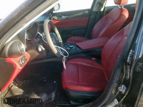 ✅ 2017 Alfa Romeo Giulia • VIN: ZARFAEBN0H7556475 • Lot: 83981885. Listed on Copart with 73,869 mi. Free auction sales archive from the USA and detailed vehicle history report at DreamBid. Image 7.