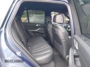 ✅ 2019 BMW X5 xDrive50i • VIN: 5UXJU2C54KLN49907 • Лот: 43281101. Опубликован ранее на IAAI с пробегом 53 335 миль. Бесплатный доступ к архиву аукционных продаж из США и подробный отчёт об истории автомобиля на DreamBid. Изображение 8.