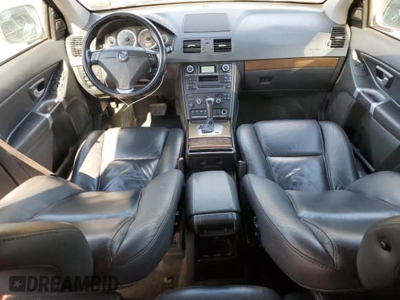 ✅ 2014 Volvo XC90 • VIN: YV4952CZ4E1693376 • Лот: 89844785. Опубликован ранее на Copart с пробегом 185 266 миль. Бесплатный доступ к архиву аукционных продаж из США и подробный отчёт об истории автомобиля на DreamBid. Изображение 8.