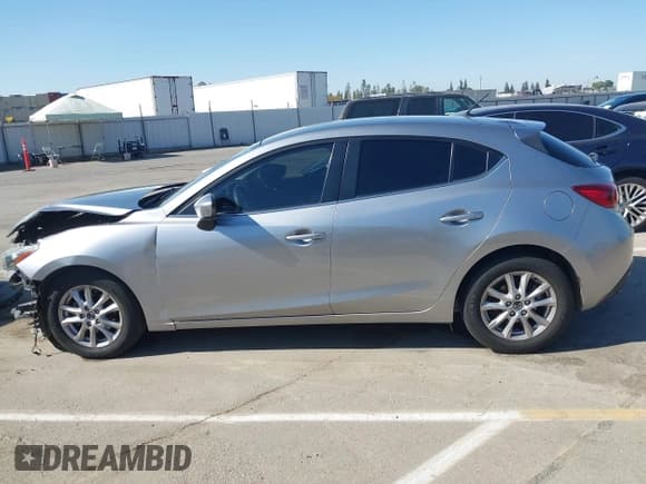 ✅ 2016 Mazda 3 i Sport • VIN: JM1BM1K78G1321771 • Лот: 43166960. Опубликован ранее на IAAI с пробегом 94 988 миль. Бесплатный доступ к архиву аукционных продаж из США и подробный отчёт об истории автомобиля на DreamBid. Изображение 14.
