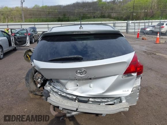 ✅ 2013 Toyota Venza LE • VIN: 4T3ZA3BB4DU077069 • Lot: 42103701. Listed on IAAI with 119,947 mi. Free auction sales archive from the USA and detailed vehicle history report at DreamBid. Image 16.