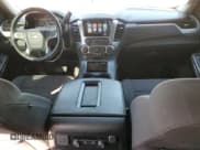 ✅ 2018 Chevrolet Tahoe LS • VIN: 1GNSCAKC0JR264403 • Lot: 82535665. Wystawiony na Copart z przebiegiem 136 629 mil. Bezpłatny archiwum sprzedaży aukcyjnych z USA i szczegółowy raport historii pojazdu na DreamBid. Zdjęcie 8.