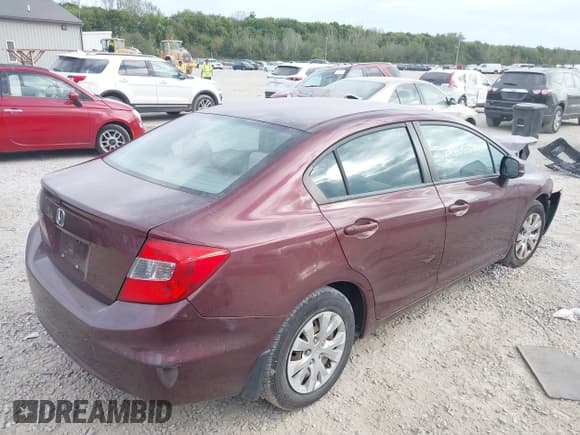 ✅ 2012 Honda Civic LX • VIN: 19XFB2F52CE034133 • Lot: 43375783. Wystawiony na IAAI z przebiegiem 150 037 mil. Bezpłatny archiwum sprzedaży aukcyjnych z USA i szczegółowy raport historii pojazdu na DreamBid. Zdjęcie 4.