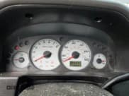 ✅ 2004 Ford Escape XLT • VIN: 1FMCU93164DA18796 • Lot: 52698785. Wystawiony na Copart z przebiegiem 208 287 mil. Bezpłatny archiwum sprzedaży aukcyjnych z USA i szczegółowy raport historii pojazdu na DreamBid. Zdjęcie 9.