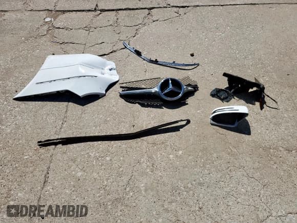 ✅ 2014 Mercedes-Benz E 350 • VIN: WDDKJ5KBXEF245514 • Лот: 47947615. Опубликован ранее на Copart с пробегом 93 476 миль. Бесплатный доступ к архиву аукционных продаж из США и подробный отчёт об истории автомобиля на DreamBid. Изображение 14.