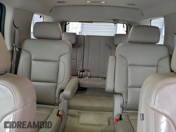 ✅ 2016 Chevrolet Tahoe LT • VIN: 1GNSCBKC6GR400693 • Lot: 94569425. Listed on Copart with 165,150 mi. Free auction sales archive from the USA and detailed vehicle history report at DreamBid. Image 10.