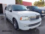 ✅ 2006 Lincoln Navigator Luxury • VIN: 5LMFU27506LJ27861 • Lot: 41957628. Listed on IAAI with 197,718 mi. Free auction sales archive from the USA and detailed vehicle history report at DreamBid. Image 1.
