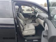 ✅ 2017 Honda Pilot EX-L • VIN: 5FNYF5H58HB000744 • Lot: 43743519. Listed on IAAI with 215,380 mi. Free auction sales archive from the USA and detailed vehicle history report at DreamBid. Image 5.