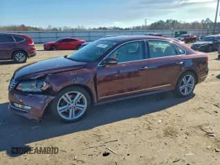 ✅ 2014 Volkswagen Passat SEL Premium • VIN: 1VWCN7A30EC056054 • Lot: 94129865. Wystawiony na Copart z przebiegiem 110 509 mil. Bezpłatny archiwum sprzedaży aukcyjnych z USA i szczegółowy raport historii pojazdu na DreamBid. Zdjęcie 1.