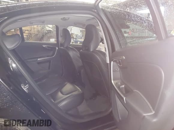 ✅ 2017 Volvo S60 Dynamic • VIN: YV140MTL1H2437112 • Лот: 43571855. Опубликован ранее на IAAI с пробегом 80 280 миль. Бесплатный доступ к архиву аукционных продаж из США и подробный отчёт об истории автомобиля на DreamBid. Изображение 8.