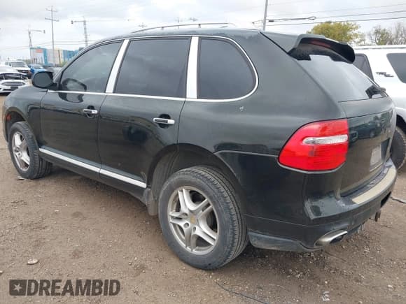 ✅ 2008 Porsche Cayenne • VIN: WP1AA29P28LA10664 • Lot: 43782613. Listed on IAAI with 214,904 mi. Free auction sales archive from the USA and detailed vehicle history report at DreamBid. Image 3.