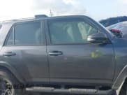 ✅ 2020 Toyota 4Runner SR5 • VIN: JTEZU5JR3L5216904 • Lot: 42735304. Wystawiony na IAAI z przebiegiem Nie podano. Bezpłatny archiwum sprzedaży aukcyjnych z USA i szczegółowy raport historii pojazdu na DreamBid. Zdjęcie 14.